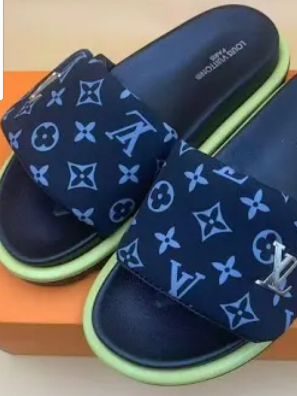 Women Navy and Lime Logo Slide Sandals (NWOT) Unknown Source